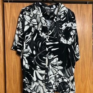 H&M- Black And White Hawaiian Shirt- XL